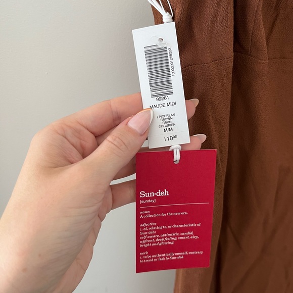 Aritzia Sunday Best Slip Midi Dress NWT - Picture 2 of 3